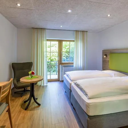 Hotel-gasthof Rangau ホテル アンスバッハ